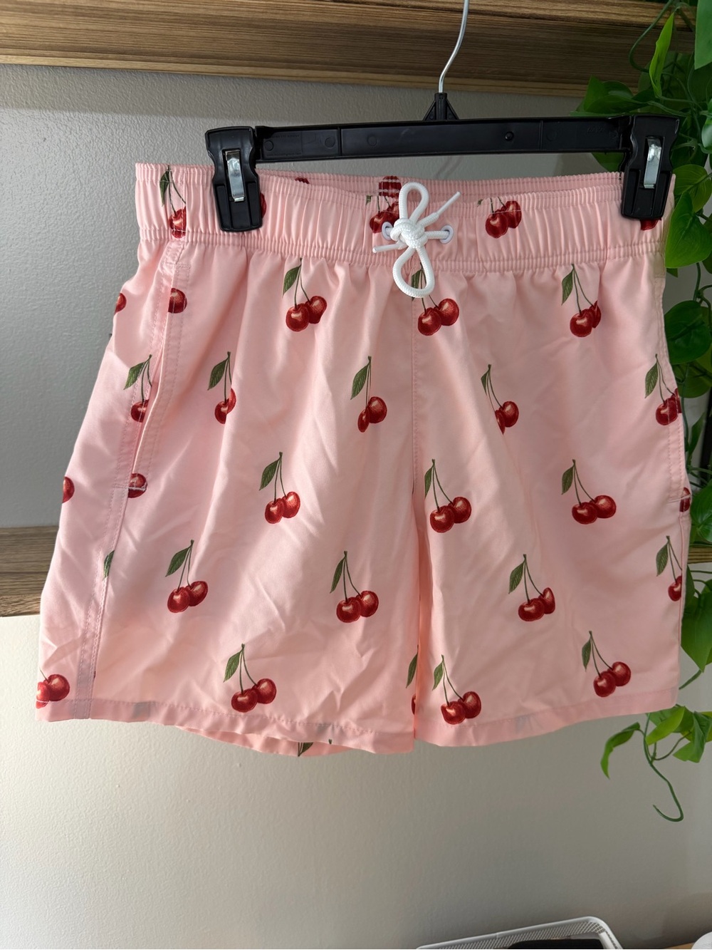 Hollister Men’s Pink Cherry Print Swim Shorts (XSmall)